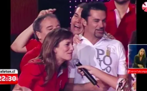 Camiroaga comparte con Marcelo Arismendi, José Alfredo Fuentes y Diana Bolocco en otra de las versiones de la Teletón.