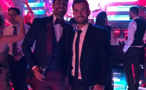 Villanueva y Jiménez son buenos amigos dentro y fuera de la cancha. (@carlosvillanueva10/)