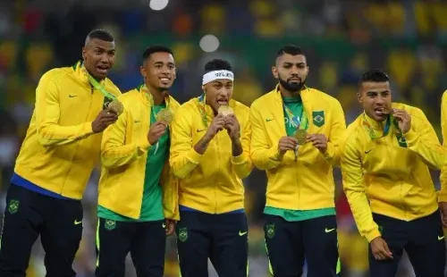 Neymar y Gabigol con la medalla de oro en los JJOO 2016