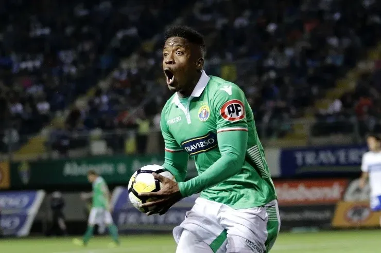 Las manos y el fuera de juego favorecerán al delantero