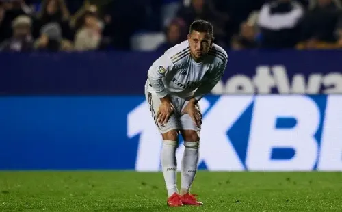 Hazard sufrió una fisura en el peroné distal de la pierna derecha