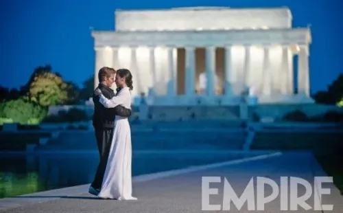 Cómo retorna Steven Trevor décadas después y sin envejecer, es una de las grandes incógnitas que debe resolver”Wonder Woman 1984″.