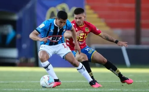 Unión Española ante Huachipato en el Santa Laura el 15 de marzo, el último partido de Primera que se jugó. (Foto: Agencia Uno)