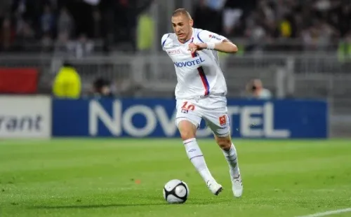 Benzema debutó en 2005 en el Lyon y jugó hasta la temporada 2008/2009