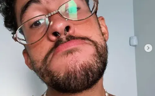 Bad Bunny comenzó con una foto de su pelo actual