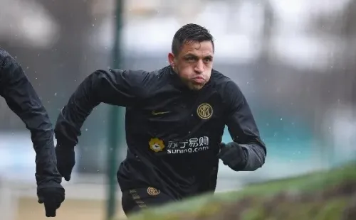 Alexis podrá entrenar una vez cumpla la cuarentena tras volver de Chile.