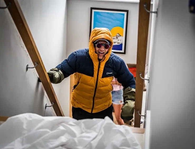 Ed Jackson, a medida que pasaban las horas, iba condimentando la subida con otros elementos. (Foto: Red Bull).