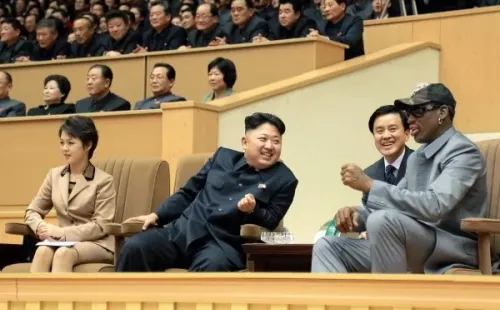 Rodman con Kim Jong-Un en Corea del Norte. Se hizo amigo del líder supremo de dicho país luego de que él le confesara su admiración.