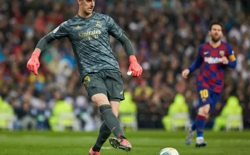 Courtois fue figura en el último Clásico de España