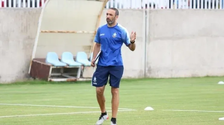 Juan Manuel Azconzábal trabaja para cuando deban volver a los entrenamientos en cancha. Foto: ANFP