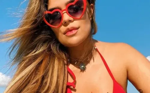 Karol G lanzó esta semana una nueva versión remota de su éxito “Tusa”.
