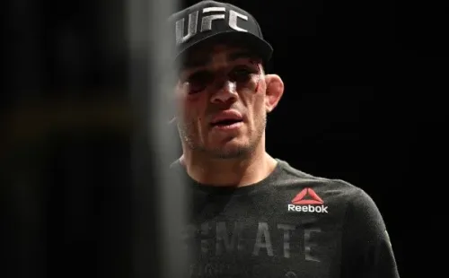 Una vez limpiada la sangre, el rostro de Tony Ferguson dejó en evidencia la gravedad de sus heridas. Foto: Getty Images