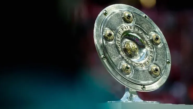 El ‘Meisterschale’ (trofeo del campeón) es conocido coloquialmente como ‘Salatschüssel’ (ensaladera), y es el trofeo de la Bundesliga en Alemania.
