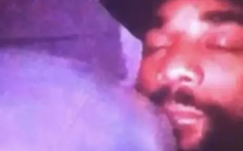 Alexandre Lacazette consumiendo “Hippy crack” (o gas de la risa) durante la cuarentena.
