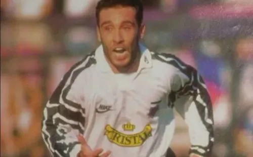 En su primer Superclásico, Marcelo Espina la descosió: anotó, fue la figura y se volvió loco celebrando. Marcaría su carrera en Colo Colo.