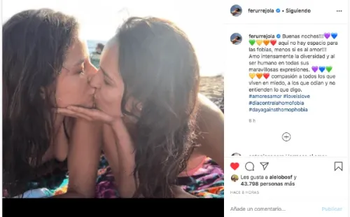 La publicación de Fernanda Urrejola junto a su novia en Instagram.
