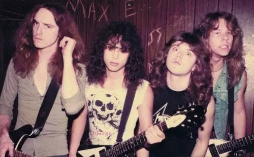 Cliff Burton, Kirk Hammett, Lars Ulrich y James Hetfield en 1983.
