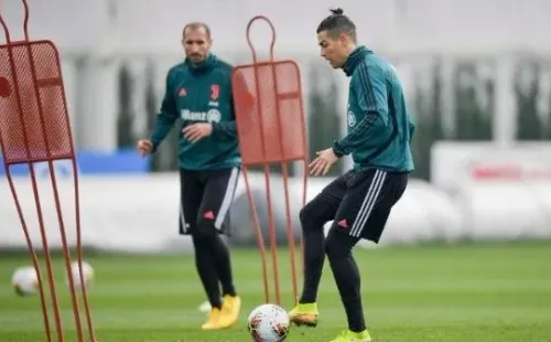 Cristiano Ronaldo vuelve a los entrenamientos en Juventus, luego de casi dos meses fuera de la actividad por el coronavirus. (FOTO: Getty Images)