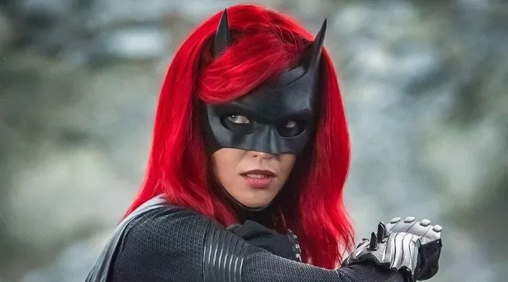 Ruby Rose alcanzó a interprete a Kate Kane/Batwoman en 20 episodios de la primera temporada de la serie y en unos cuantos más relacionados con crossovers del Arrowverso.