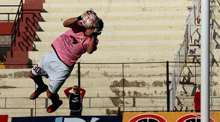 Raúl Olivares jugó en seis equipos chilenos y tres en el fútbol boliviano (Agencia Uno)