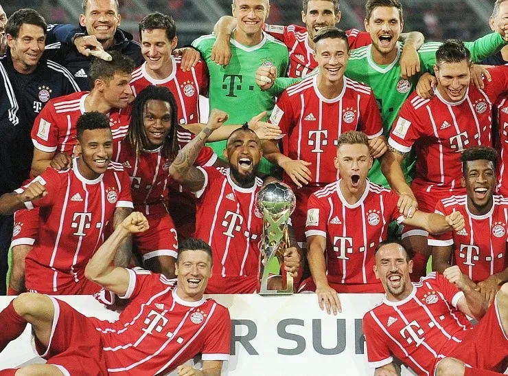 Vidal no se cansa de ganar títulos en el fútbol europeo