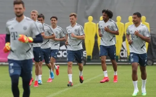 El Bayern es pura alegría tras su triunfal regreso al futbol y son los firmes candidatos al título. (Foto: Getty)