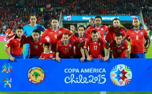 Este fue el equipo que paró Sampaoli contra Ecuador en el debut de la Roja en Copa América. (Foto: Getty)