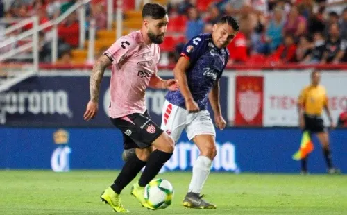 Luis Felipe Gallegos defendiendo los colores de Necaxa en México. (FOTO: Agencia Uno)