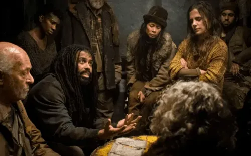 Netflix ya tiene disponibles los 10 episodios de “Snowpiercer” en su plataforma.