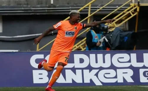 Junior Fernándes en el Alanyaspor