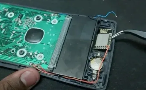 El hacker logró ponerle internet a su calculadora cientifica.