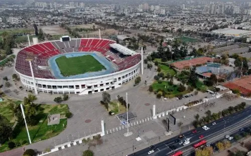 El Estadio Nacional y el resto de las casas del fútbol chileno seguirán cerrados junio y julio.