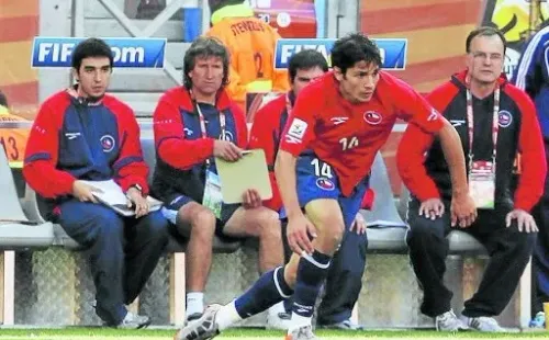 Meneghini fue ayudante técnico de Marcelo Bielsa en la selección chilena de 2010