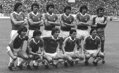 El once titular de Chile que jugó contra Alemania, con figuras como Patricio Yáñez, Eduardo Bonvallet, Lizardo Garrido y Don Elías Figueroa. (Foto: Getty)