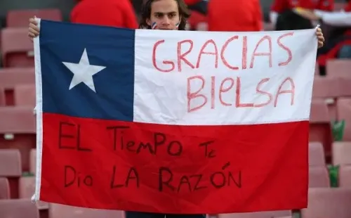 Los hinchas de Chile guardan gran cariño por Marcelo Bielsa.