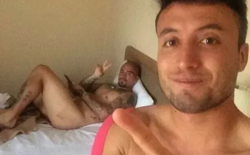 Luis Valenzuela y Kike Acuña en la foto de la discordia
