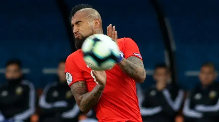 Arturo Vidal ha recibido un permanente ataque en Twitter, mientras en Instagram gana y gana seguidores (Agencia Uno)