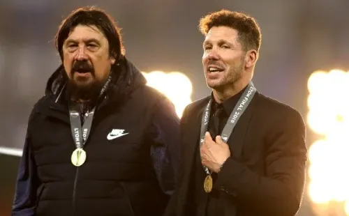 Mono Burgos y Cholo Simeone