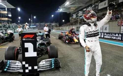 El jefe de la escudería Mercedes, Toto Wolff, respaldó a Lewis Hamilton por sacar la voz ante el racismo como el primer piloto afroamericano en la Fórmula 1