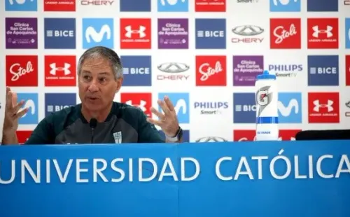 Ariel Holan dictó charla sobre liderazgo y comunicación en equipos de trabajo. (FOTO: Agencia Uno)