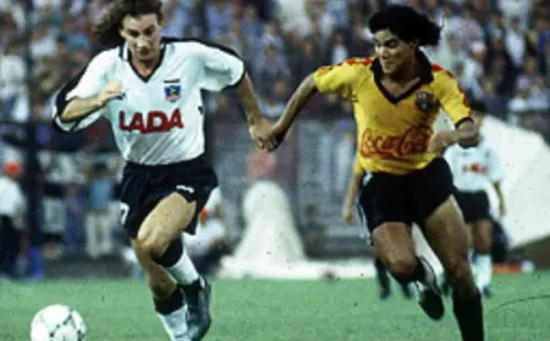 Colo Colo enfretó en fase de grupos a Barcelona de Guayaquil, subcampeón de la Libertadores de 1990. Foto: Archivo