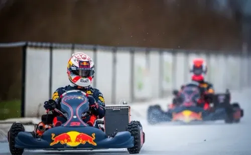 Nicolás Pino, que este sábado participará en el Alpinestar CKC E-Sports junto a Red Bull Lola, es una de las promesas del motor chileno y sueña con llegar a la F1