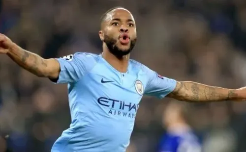 Sterling realizó un llamado a manifestarse en contra del racismo, pero siempre de una manera segura y sin dañar a otros. (FOTO: Getty Images)
