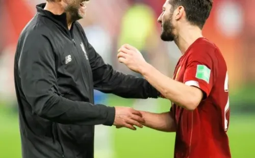 El Liverpool realizó una inusual extensión de contrato por casi dos meses para permitir a Adam Lallana terminar la temporada y celebrar el eventual título junto a los dirigidos por Klopp