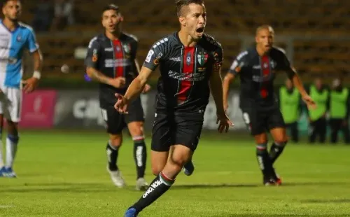 Agustín Farías ha disputado 149 partidos con los árabes y lleva siete anotaciones, además de conquistar la Copa Chile el 2018. (FOTO: Agencia Uno)
