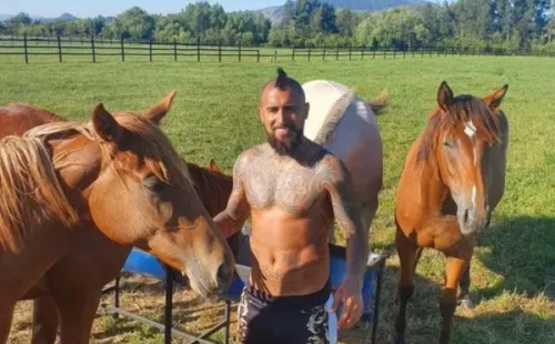 Arturo Vidal y sus queridos caballos