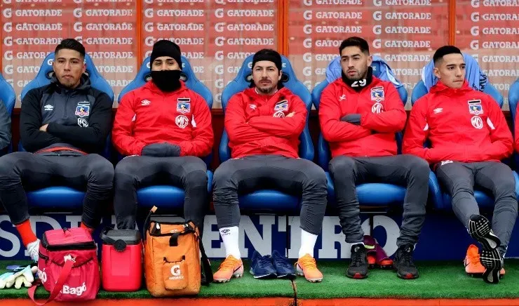 Colo Colo es el equipo que más jugadores distintos ha llevado a la banca en el presente campeonato (Agencia Uno)