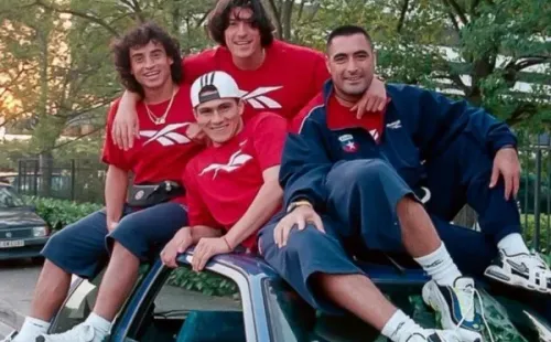 Postal para el recuerdo. Fabián Estay, Marcelo Vega, Iván Zamorano y Nelson Tapia en Francia