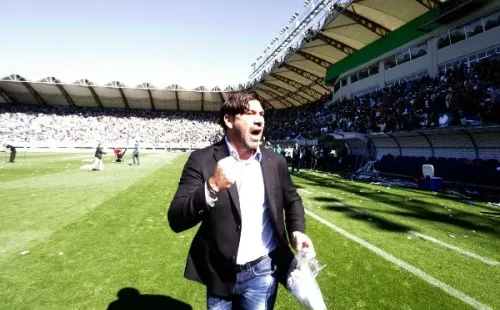La aparición de Marcelo Salas por la situación de Deportes Temuco ha generado un quiebre al interior del club. Foto: Agencia Uno