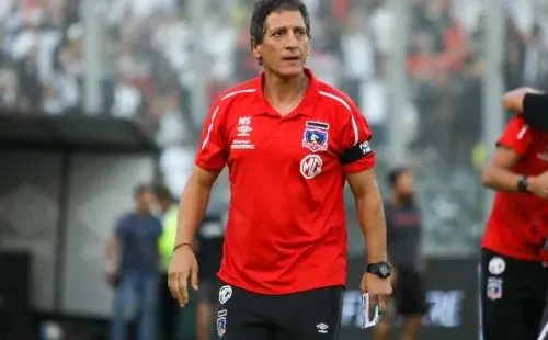 Mario Salas volvió a hablar y disparó contra los jugadores del Cacique. (FOTO: Agencia Uno)